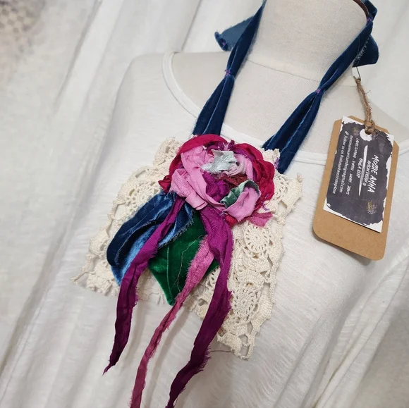 JABOT💝MOSSIE ANNA ARTISAN DESIGN NWT !!WEAR MANY WAYS!!❤️💖OOAK - Picture 2 of 16